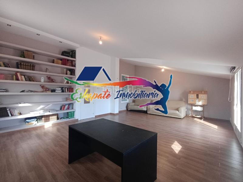 Foto 11c3aa10-a791-490b-bccb-55ead9bcf054. Casa bifamiliare con camino riscaldamento piscina in Villacañas