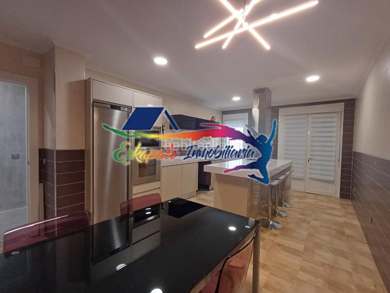 Foto 3845e782-3365-4134-ad5a-8fa134d9bc19. Casa bifamiliare con camino riscaldamento piscina in Villacañas