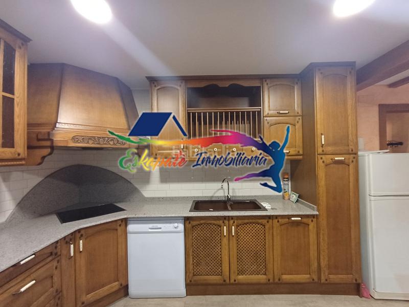 Foto 39f32ebd-9332-49d0-8780-43af4f734774. Casa bifamiliare con camino riscaldamento piscina in Villacañas