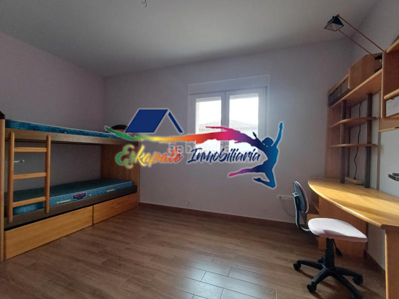 Foto 5ea91a68-1b34-474d-b7c2-730bc7400186. Casa bifamiliare con camino riscaldamento piscina in Villacañas