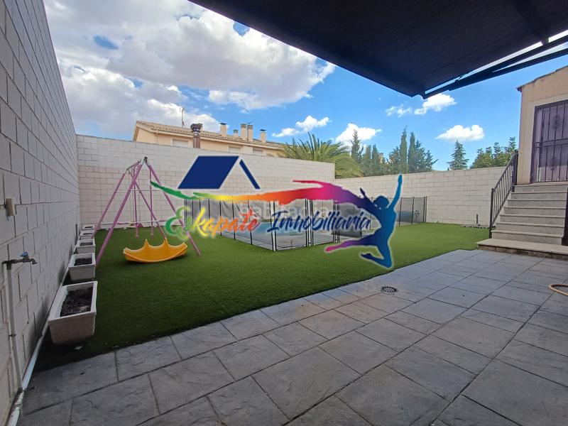 Foto b653294f-c906-4aad-aaf4-520a2aeecabc. Casa bifamiliare con camino riscaldamento piscina in Villacañas