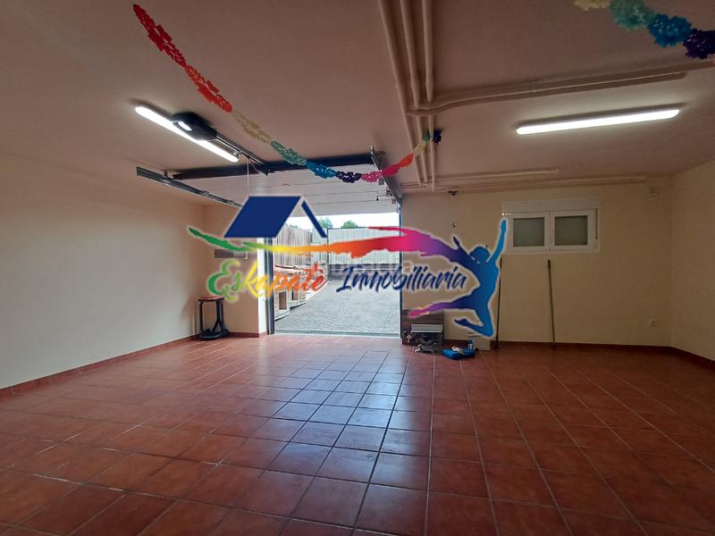 Foto f0176748-f3eb-4ee8-9511-c1a703abf461. Casa bifamiliare con camino riscaldamento piscina in Villacañas