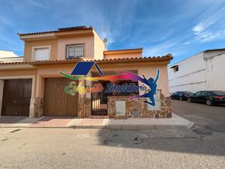 Casa adossada  Calle santa mara. Casa adosada en calle santa mara, la villa de don fadrique (tol