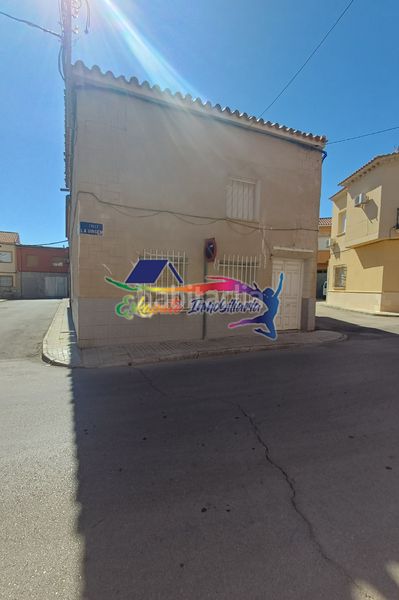 Foto 1b6e1fd8-bfbf-4431-b4a3-9041cc4c3604. Casa a calle la virgen 91 a Villacañas