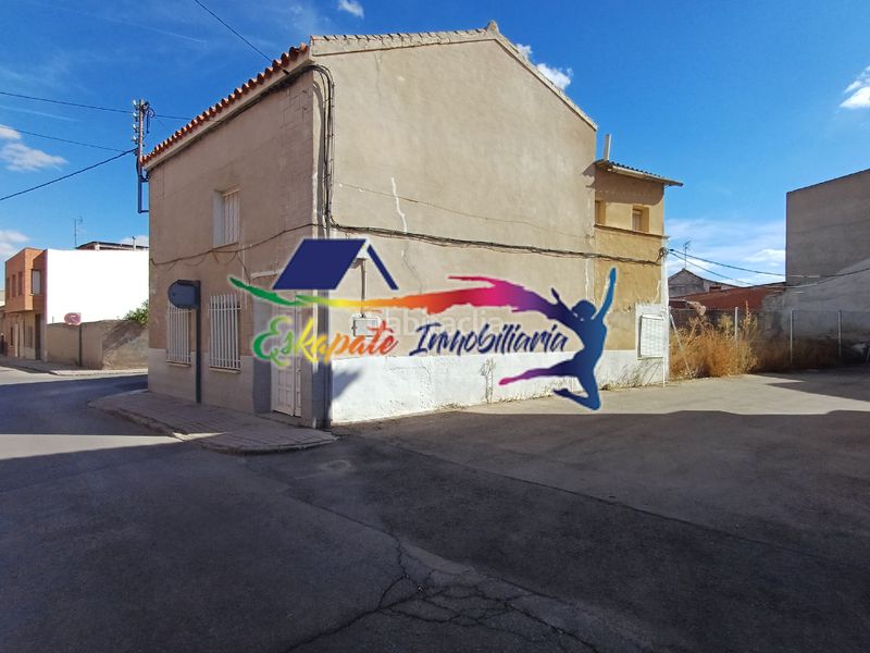 Foto b5054631-fe05-47a5-8023-ecc0edb53ae5. Casa a calle la virgen 91 a Villacañas