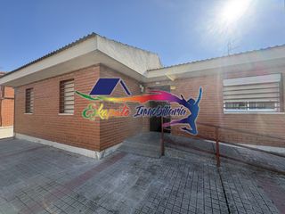 Casa adossada  Plaza de la zarzuela 1. Vivienda en plaza de la zarzuela, 1 villacañas (toledo)