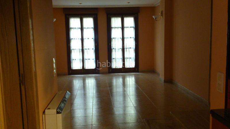 Foto 69b0651a-2201-4280-a92d-000cc04e60a1. Casa adossada amb calefacció a Centro Avilés