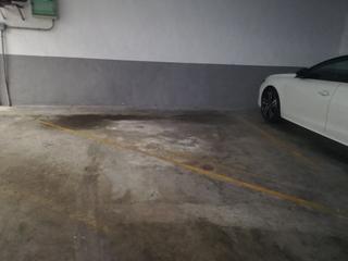 Aparcament cotxe  Calle palacio valdés. Venta de plaza de garaje.
zona palacio valdés.
plaza de garaje