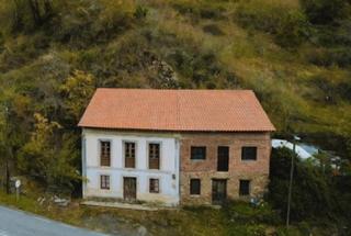 Haus in Quirós. Venta de casa . valdemurrio. quirós. asturias.