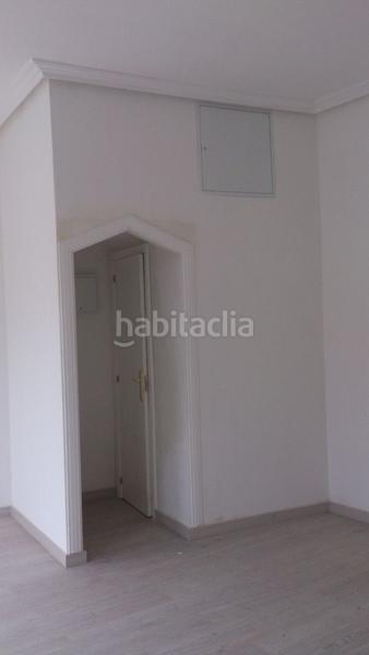 Foto a618656f-0f49-4753-af04-2dc7bbfcaf35. Affitto locale commerciale in Versalles Avilés