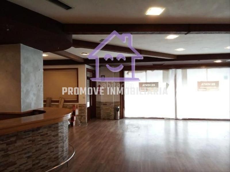 Foto f3c66736-ac97-430a-9408-fa1834f80c16. Local comercial en venta y con 200 m2. en Oseiro Arteixo