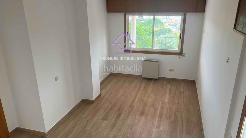 Foto 8e44e79d-bb3a-4252-baf8-d9df41f2dc8e. Rent semi detached house with heating parking pool in Culleredo