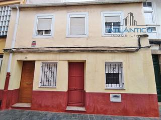 Maison jumelée à Rúa varela silvari 26. Casa adosada en venta en la calle varela silvari, muy próximo a