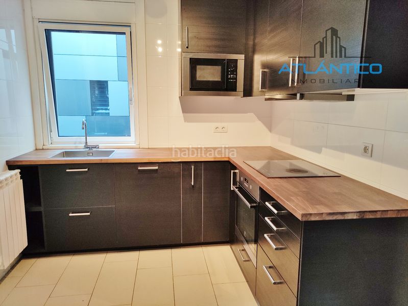 Foto a13a48da-c7ec-4514-bdbb-ddff81ff8813. Rent flat with heating parking in Eirís Coruña (A)