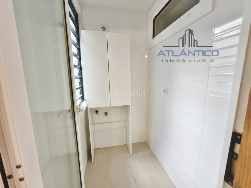 Foto 46ca4a6d-4c24-46de-b3c0-ce5fa3ade2fc. Pis amb calefacció aparcament a Eirís Coruña (A)