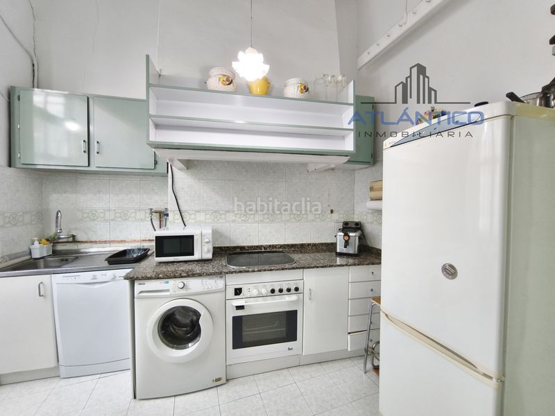 Foto f340c731-547a-4df4-bf96-9056662475cc. Rent flat in Ciudad Vieja Coruña (A)
