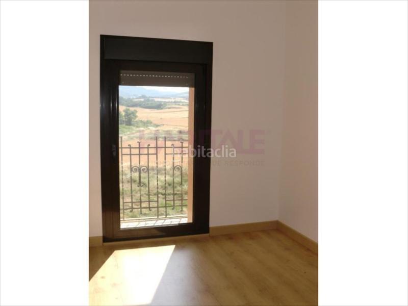 Foto bcd6ba10-d153-4218-83bf-1c3a853263e0. Pis a Valpalmas