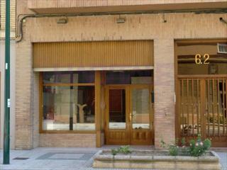Location Local commercial à Ejea de los Caballeros. Se alquila local en p del muro.con zona de exposición y gran alm