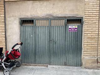 Aparcament cotxe a Ejea de los Caballeros. A la venta garaje con trastero en planta sótano.