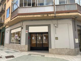 Lloguer Local Comercial a Ejea de los Caballeros. Se alquila local en p del muro