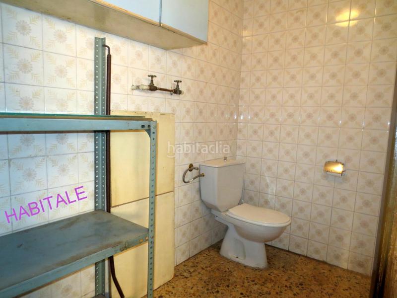 Foto 2aea9cac-01c5-482e-bb86-7126291c4a5b. Alquiler local comercial en fray luis urbano 27 27 se alquila local de unos 50 m2 aproximadamente en la calle fray luis urbano 27más de 11 metros líneales de fachada en esquina.más en Zaragoza
