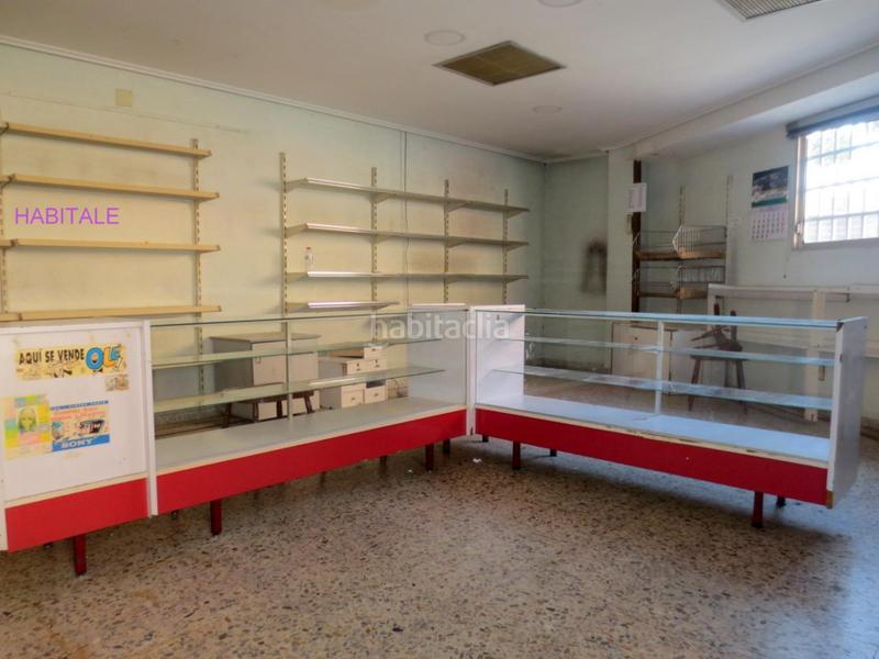 Foto e94ef686-93c4-4f04-a835-a9a54f870118. Alquiler local comercial en fray luis urbano 27 27 se alquila local de unos 50 m2 aproximadamente en la calle fray luis urbano 27más de 11 metros líneales de fachada en esquina.más en Zaragoza