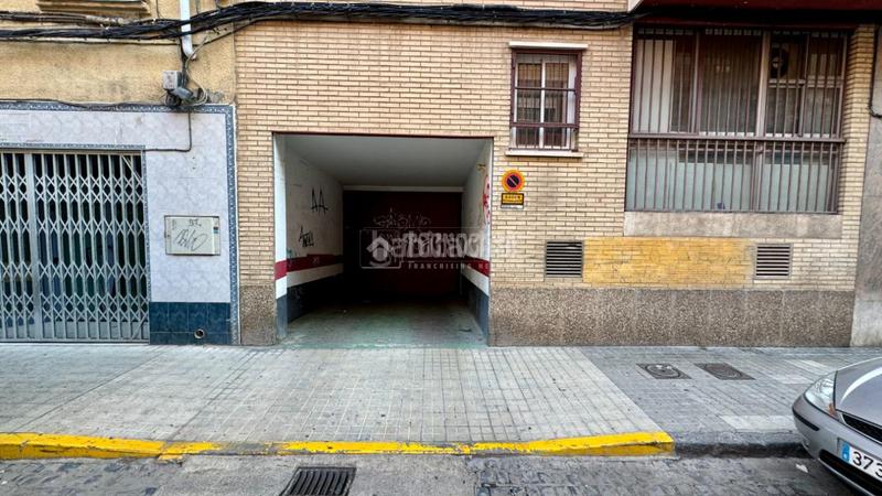 Foto a0df87d7-8570-4a84-8791-828a267793fc. Aparcament cotxe a La Almozara Zaragoza