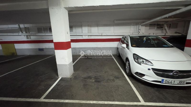 Foto 5a36ae09-db8d-43b3-853a-5a96e3171b36. Aparcament cotxe a La Almozara Zaragoza