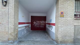 Aparcament cotxe a La Almozara. Boxplaza de garaje en venta en zaragoza