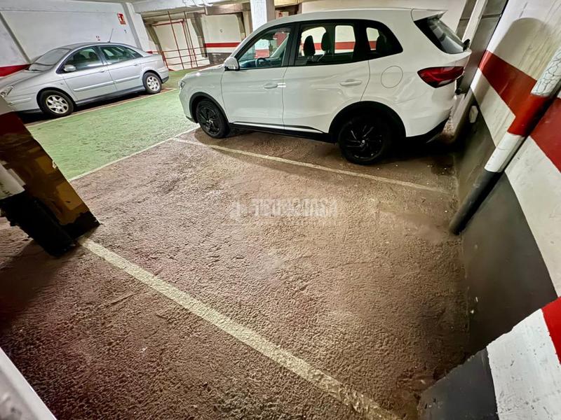 Foto 7a91d379-2bec-4734-8324-974882eae39b. Autoparkplatz in La Almozara Zaragoza