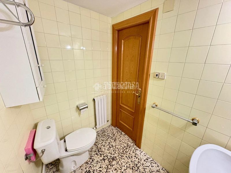 Foto 05bfed0b-834a-4fb5-935f-6a18f2c44a6b. Piso  en venta en La Almozara Zaragoza