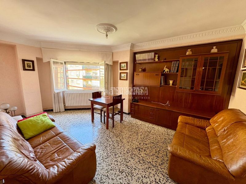 Foto 09635efc-9171-4450-993e-508889d89ed1. Piso  en venta en La Almozara Zaragoza