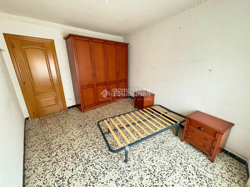 Foto d1e44959-ddd6-49f4-8c5d-703580ad4b30. Piso  en venta en La Almozara Zaragoza