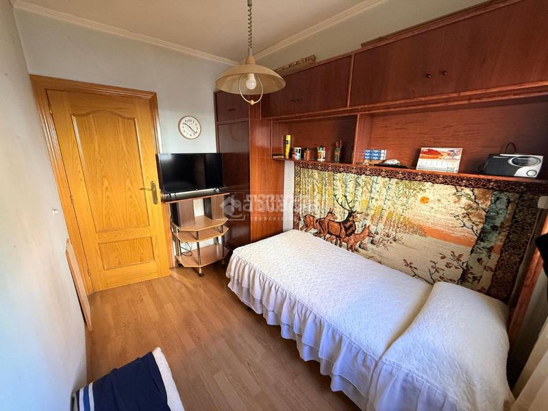 Foto 79eee274-daba-475b-a946-8a3e9b4a7df2. Pis amb calefacció a La Almozara Zaragoza