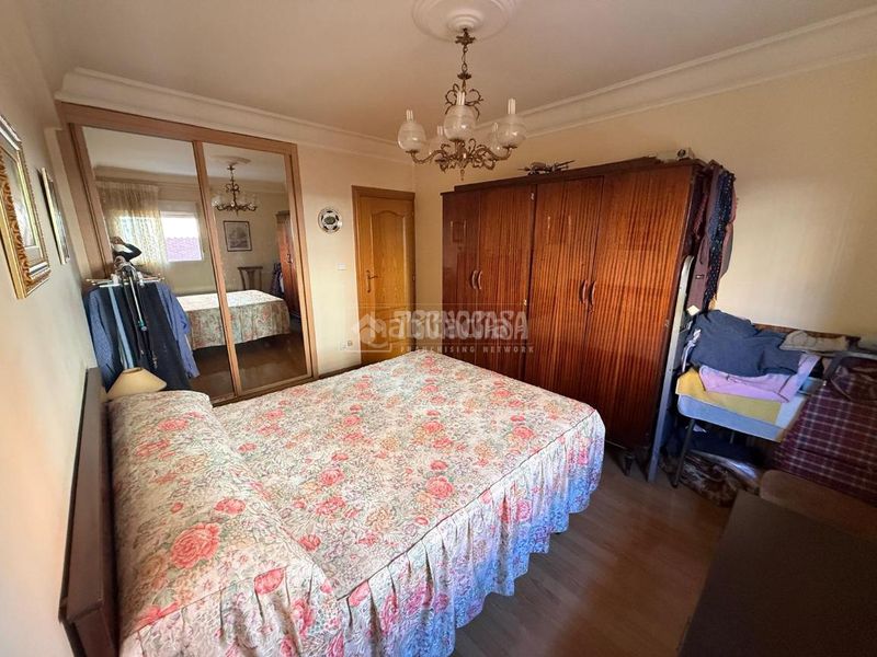 Foto c2795330-8ac0-4fc9-8952-9cc5de7e6d5b. Pis amb calefacció a La Almozara Zaragoza