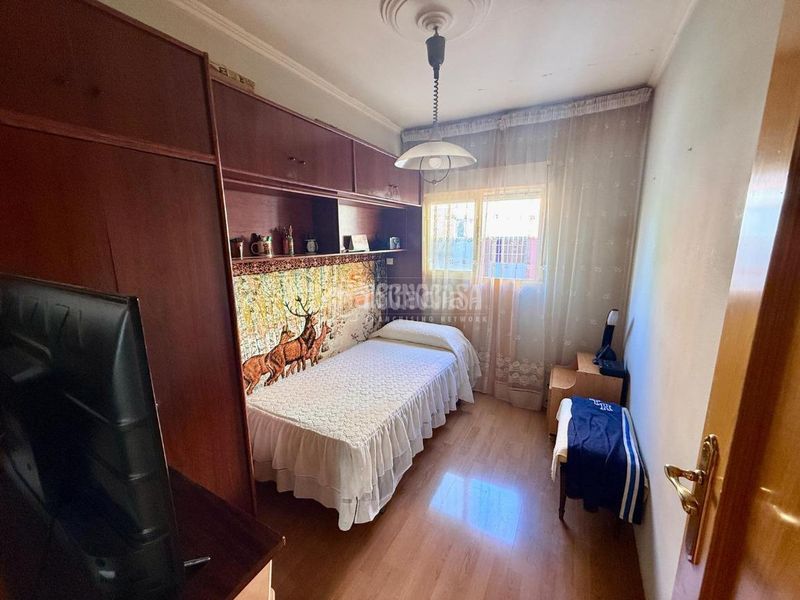 Foto f4976f3f-a960-44fa-a841-8d7c68e4c4a2. Pis amb calefacció a La Almozara Zaragoza