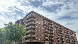 Pis a La Almozara. Piso en venta en zaragoza