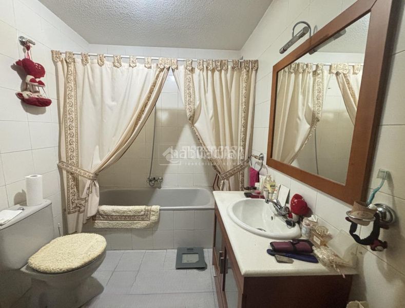 Foto 9befea85-ac32-48da-acf9-5f8ab216b559. Pis amb calefacció a Juncal Torrejón de Ardoz