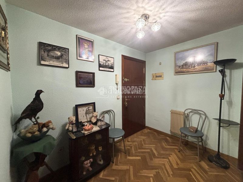 Foto ce67019d-2e78-40c7-9ea0-c123b36531f2. Pis amb calefacció a Juncal Torrejón de Ardoz