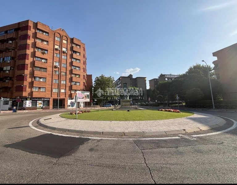 Foto fa30c835-8cb4-4d81-ba78-d6c2e979e72c. Pis amb calefacció a Juncal Torrejón de Ardoz