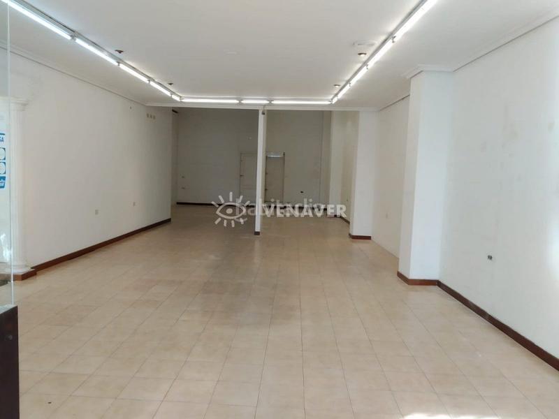 Foto 21435d1b-9c0c-4ec4-ae3e-437e040f8ca3. Rent business premise in As Travesas - Balaidos Vigo