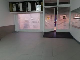 Miete Geschäftsraum in Posío. Local en el posio