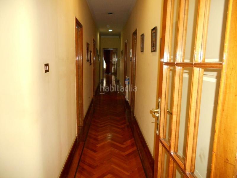 Foto 45d6aa4e-f9c7-49a1-9c87-c66e42aaeb9e. Appartement avec parking dans Centro Ourense