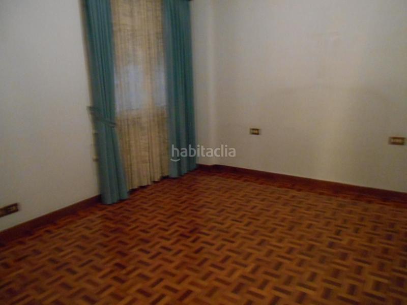 Foto 5c4a22bf-3c79-42f7-a5a2-ac163cf7d512. Appartement avec parking dans Centro Ourense