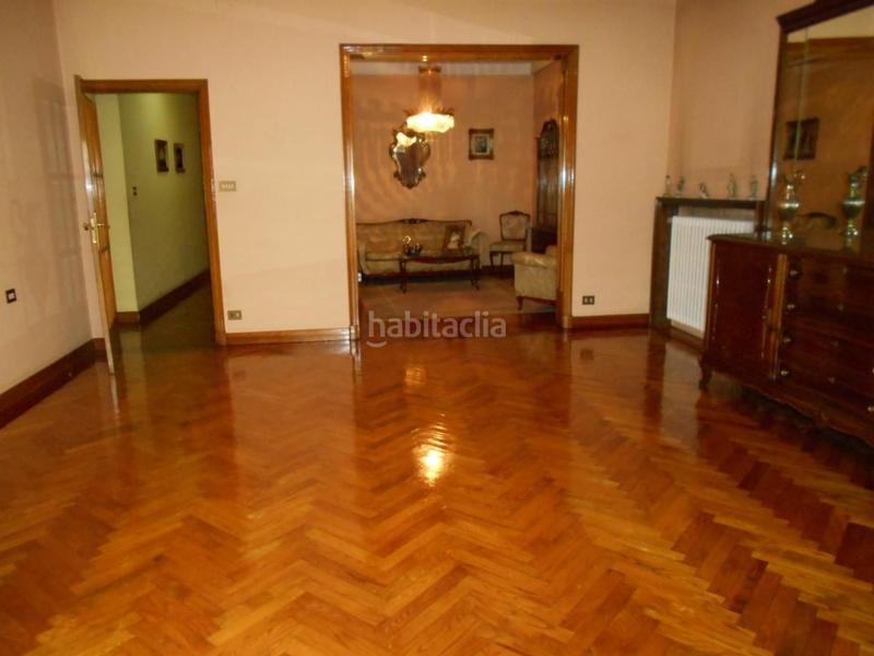 Foto f562043e-2e6d-4d6f-a16c-ddda2fb7fdc3. Appartement avec parking dans Centro Ourense