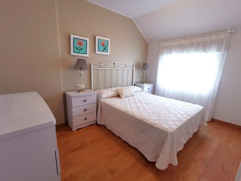 Foto 4b2be066-81be-42e4-822f-808c37f3685e. Ático piso bonito en venta con terraza y vistas al mar en Sanxenxo