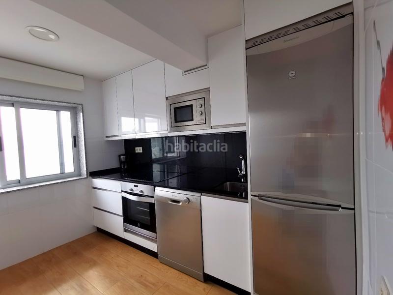 Foto e11a76cd-55ff-4802-a342-8a02888e7192. Ático piso bonito en venta con terraza y vistas al mar en Sanxenxo