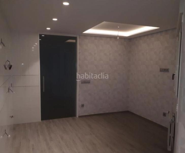 Foto 7c9f81c0-c71d-4057-acc1-2c52d37f16d0. Alquiler piso  en el Centro en Centro Ourense