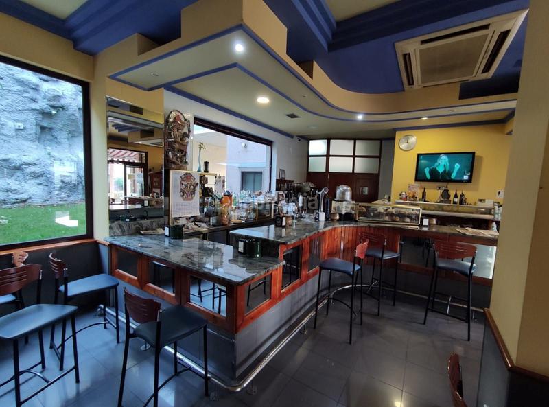 Foto bce95c91-24b9-4841-bcf1-9133fe7300bf. Local comercial amplia y luminosa cafetería en Mariñamansa Ourense