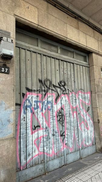 Foto b721f069-1682-4516-bf9a-0a5fe8df0828. Lloguer local comercial a Centro Ourense